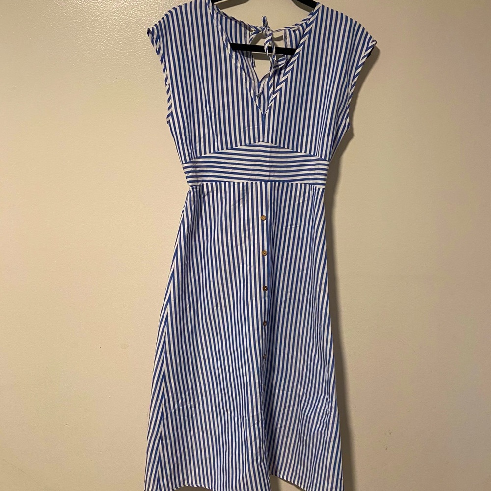 V neck button down dress